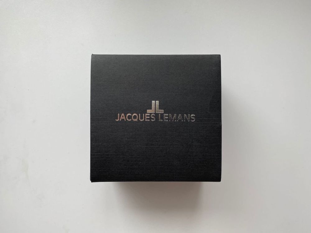 Часы Jacques Lemans