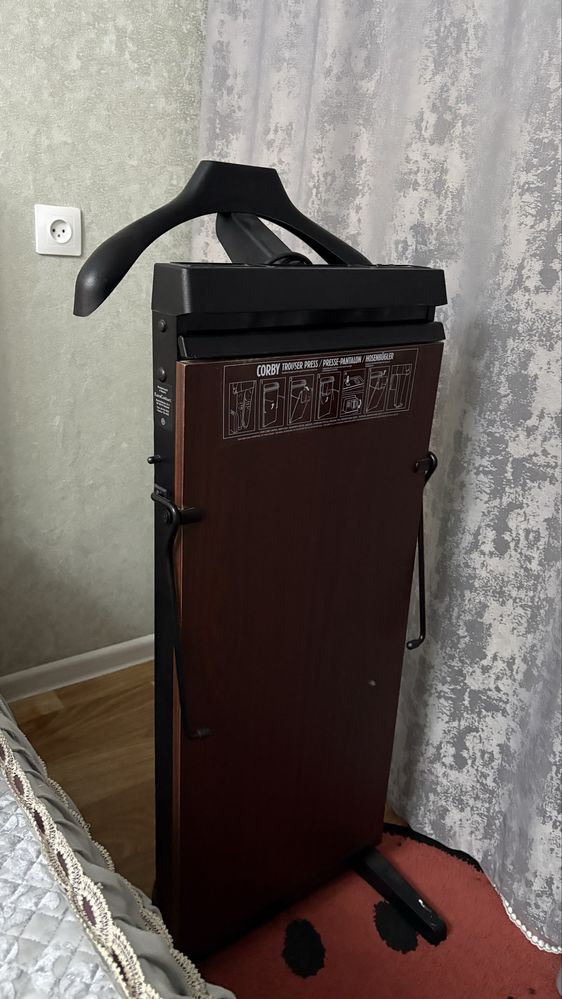 Гладильный пресс Corby4400