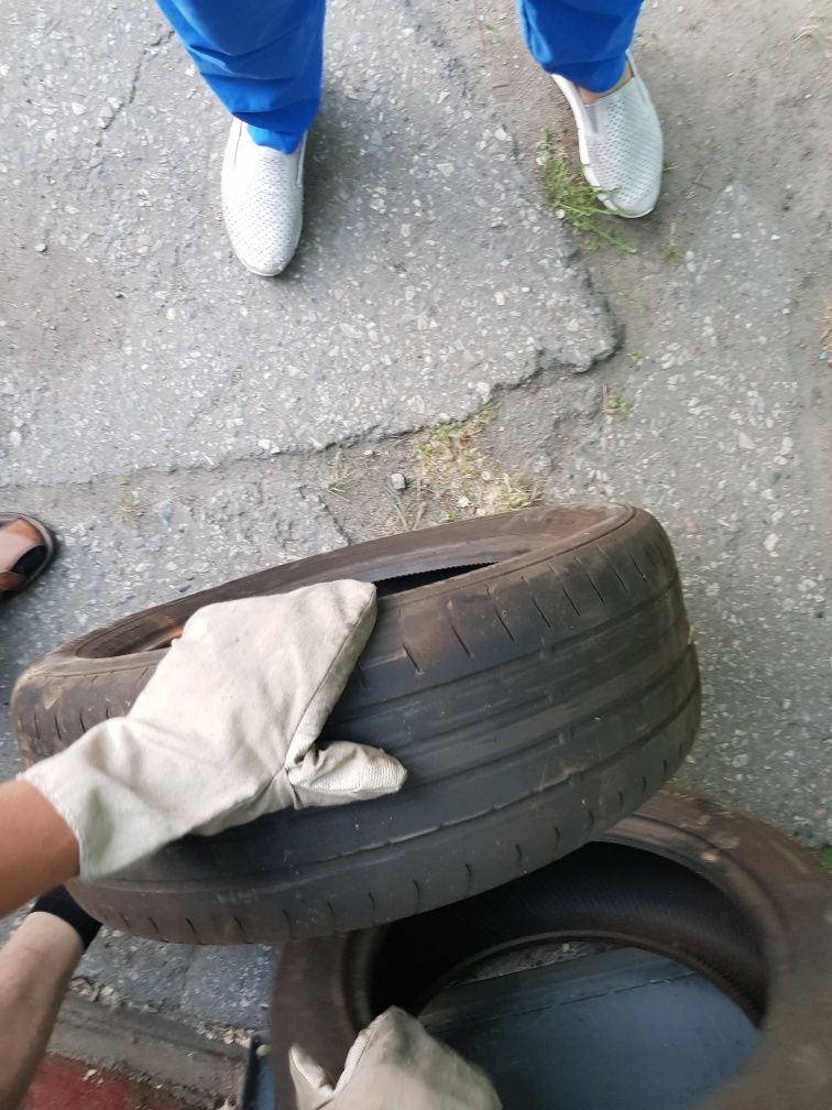 Срочно продам колёса на легковой автомобиль б/у