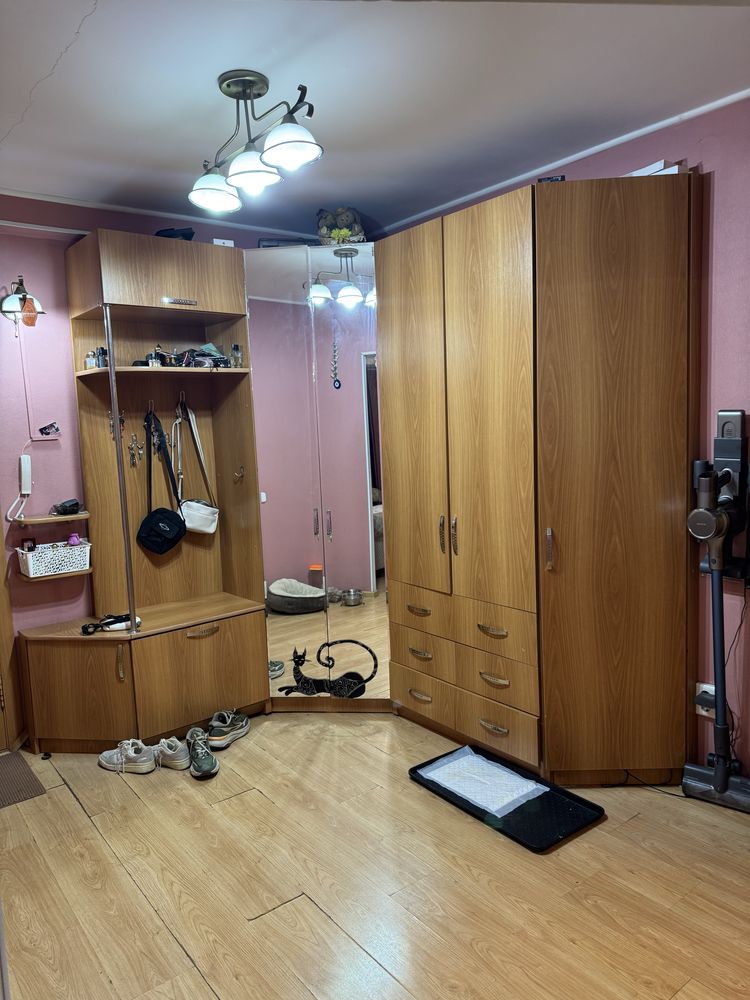 Шкаф в прихожую