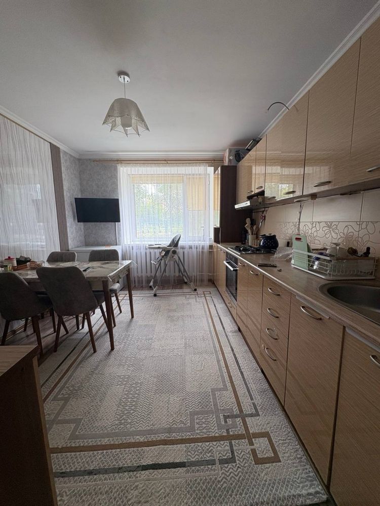Продам 2 комнатную квартиру