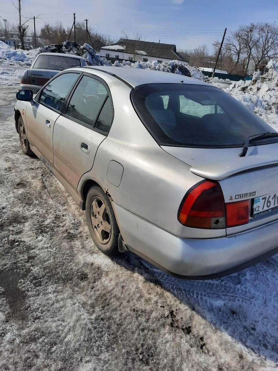 Здравствуйте!Продам Митсубиси Каризма!год . выпуска:1998г