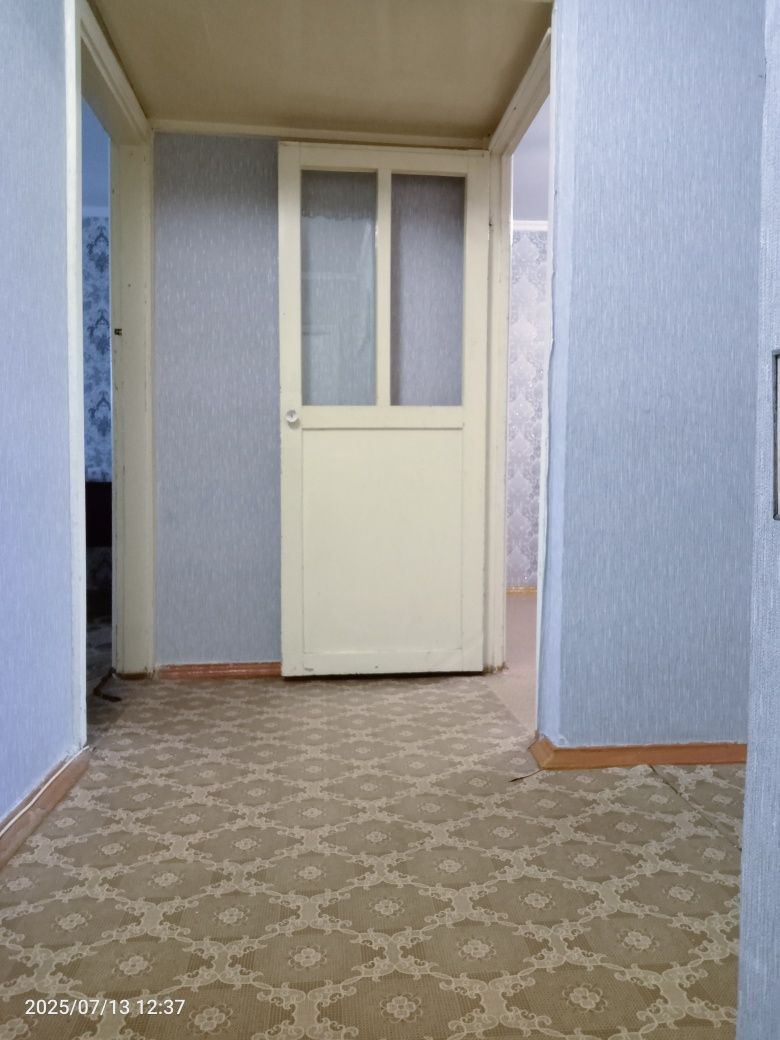 Сдаю -2-х.ком.кв.на 3мкр.ул.Абая