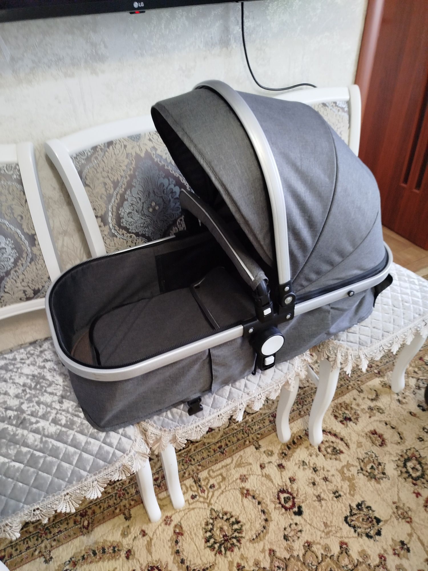 Детская коляска 2 в 1,