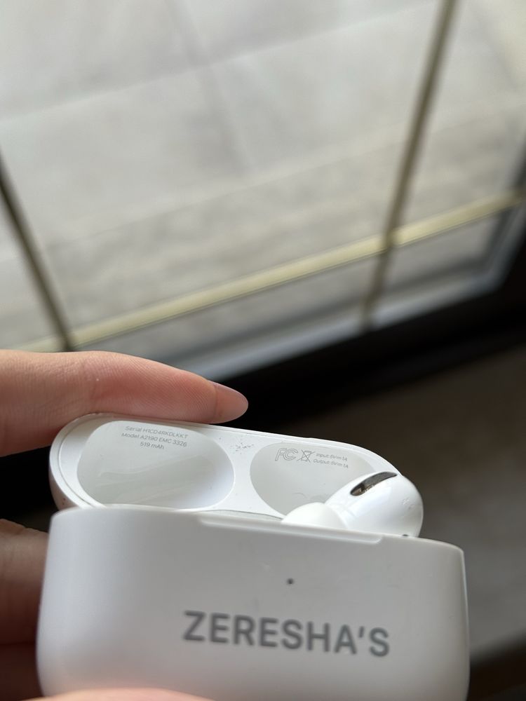 air pods pro с гравировкой
