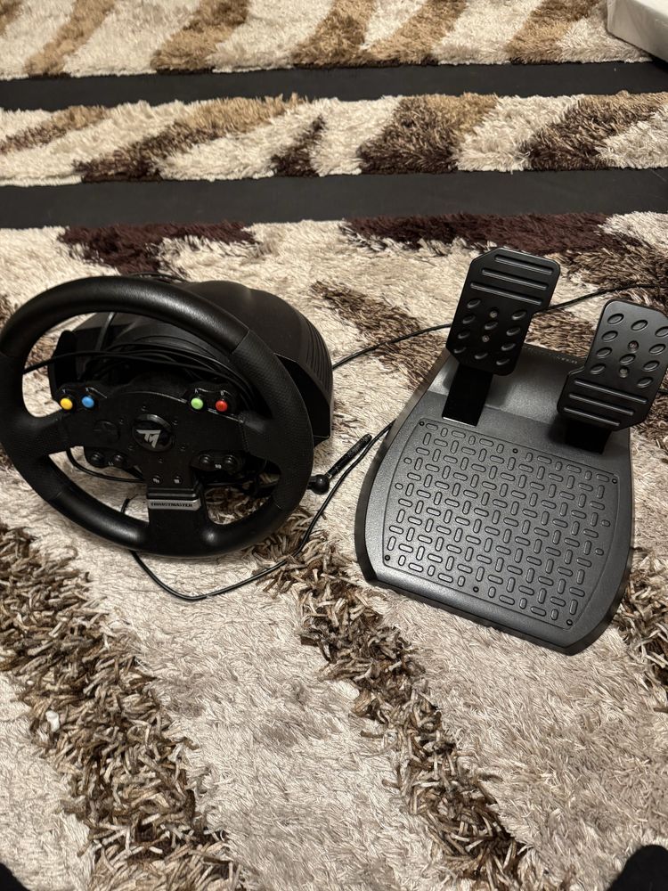 Игровой руль Thrustmaster