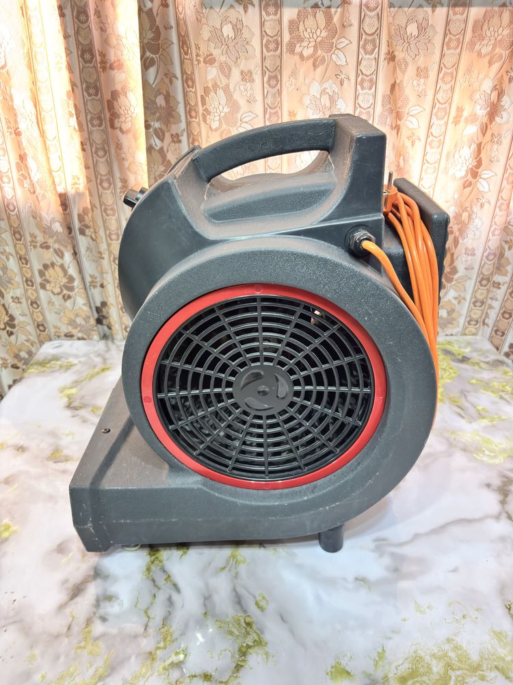 Сушильная машина для химчистка ,клининг, детейлинг, ремонта Karcher