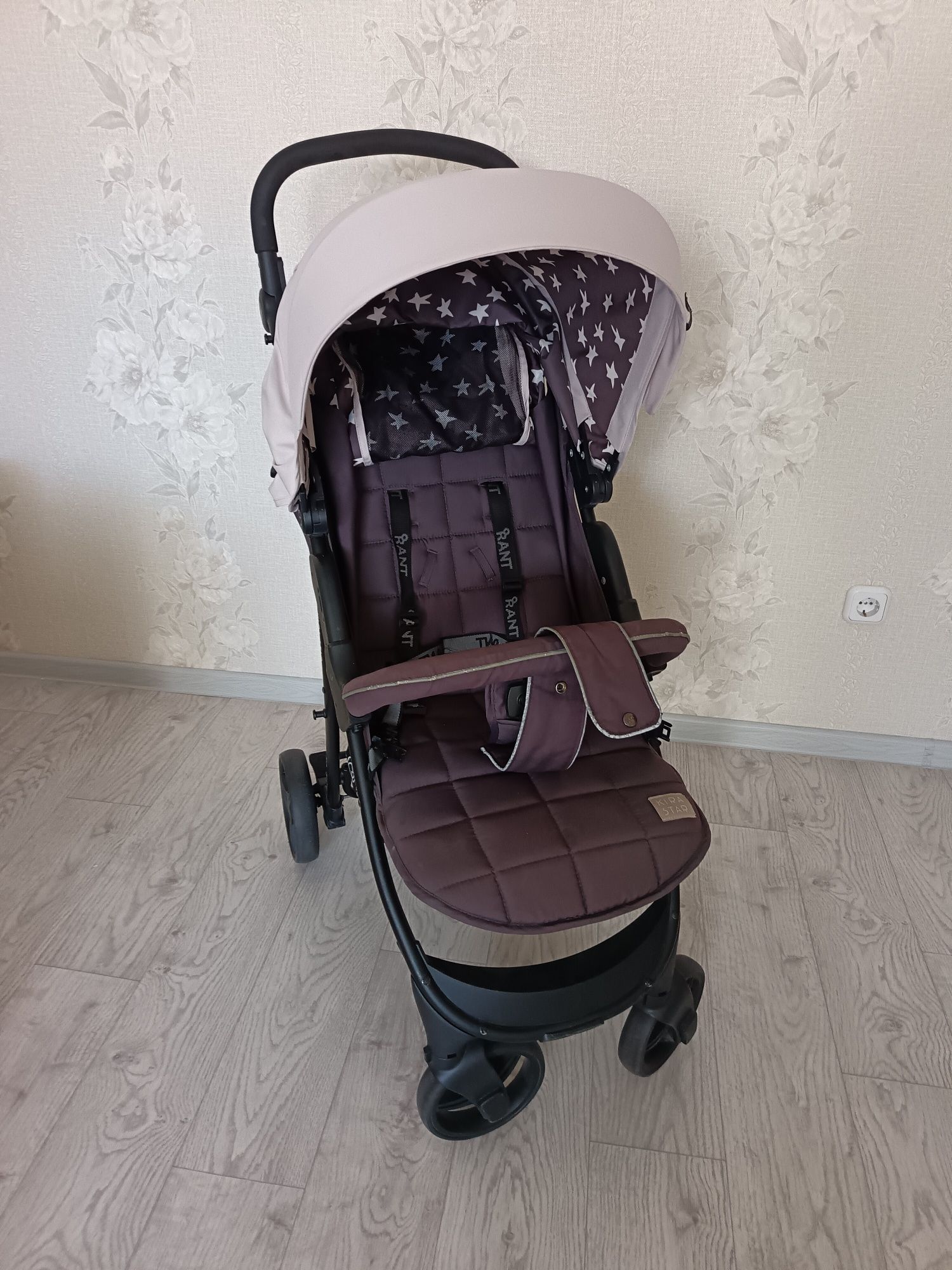 Продам детскую коляску