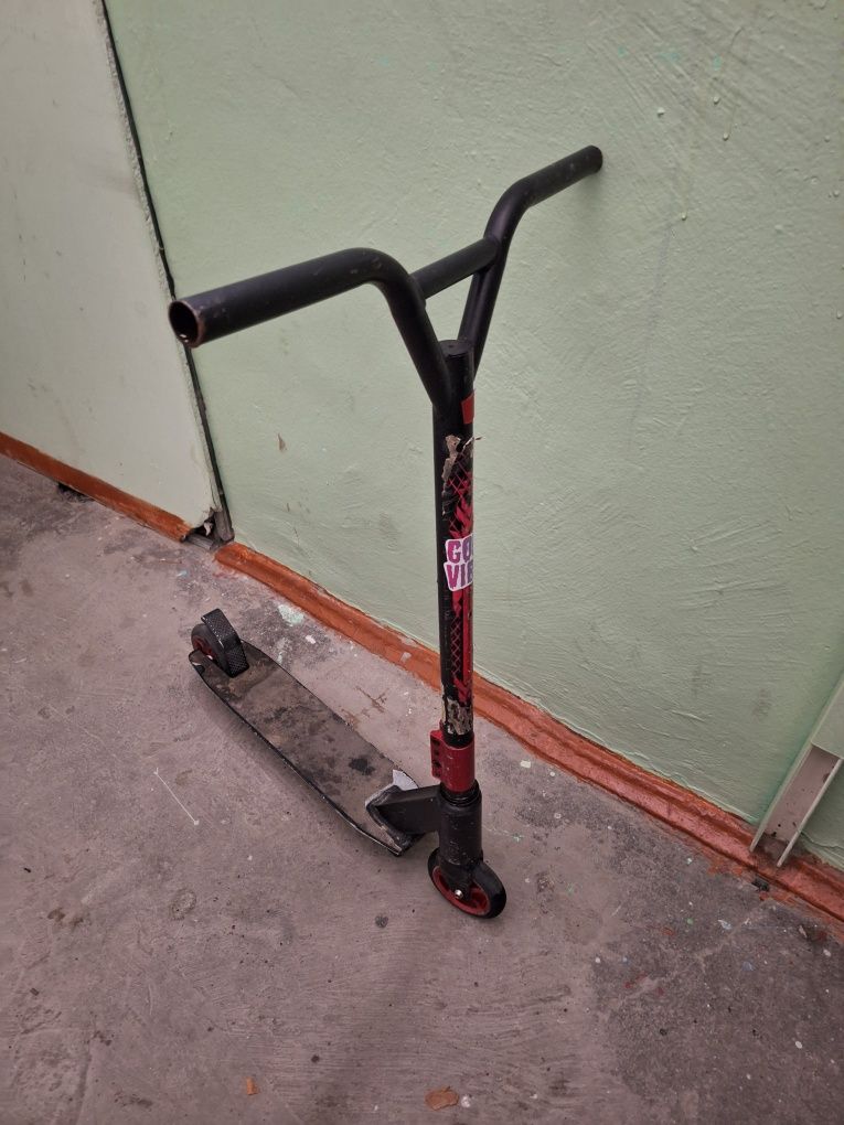 Продам трюкавой самокат!