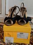 Продам босоножки Fendi.  Оригина, размер 38.