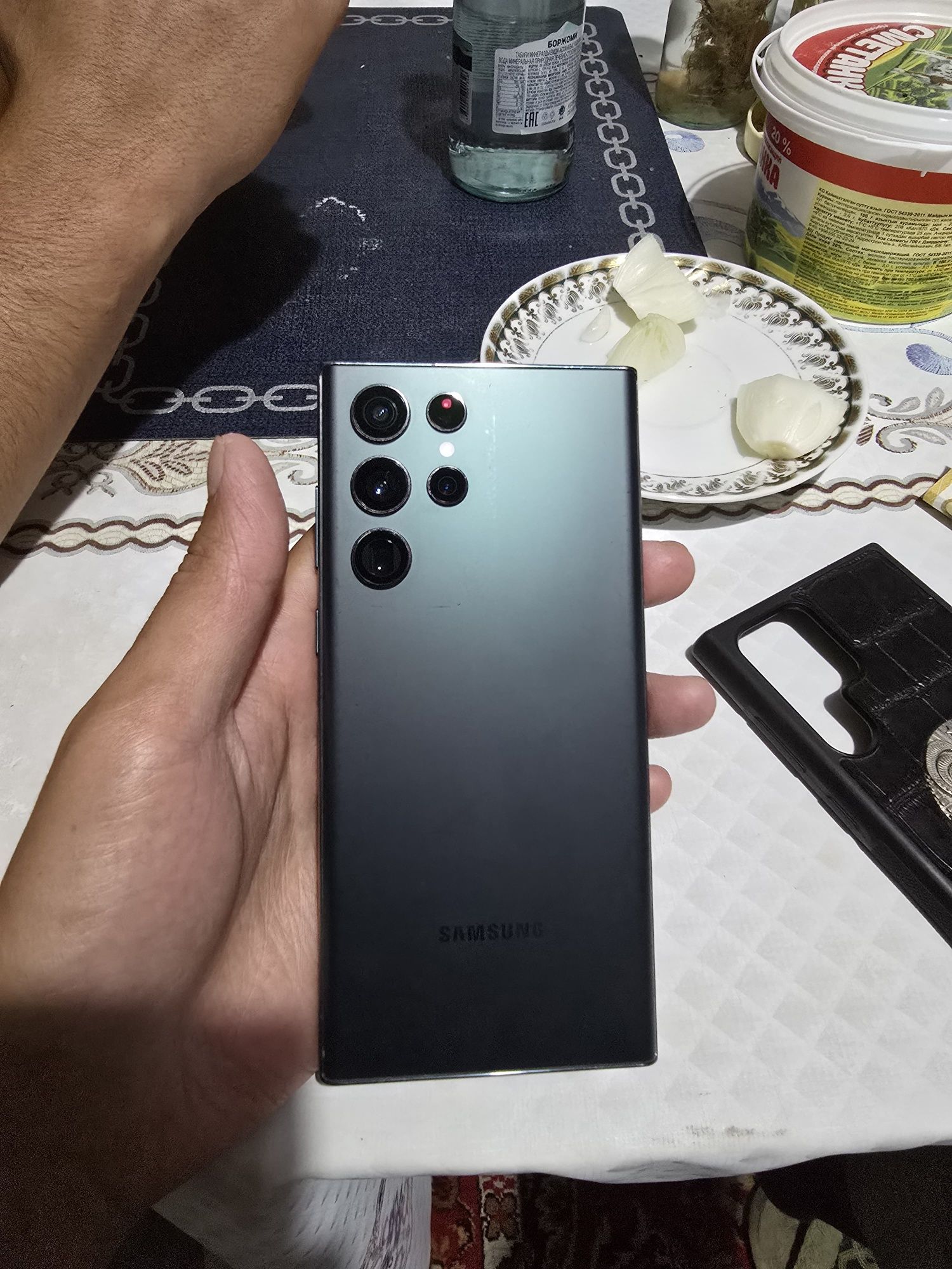 Samsung galaxy s22 ultra в отличном состоянии