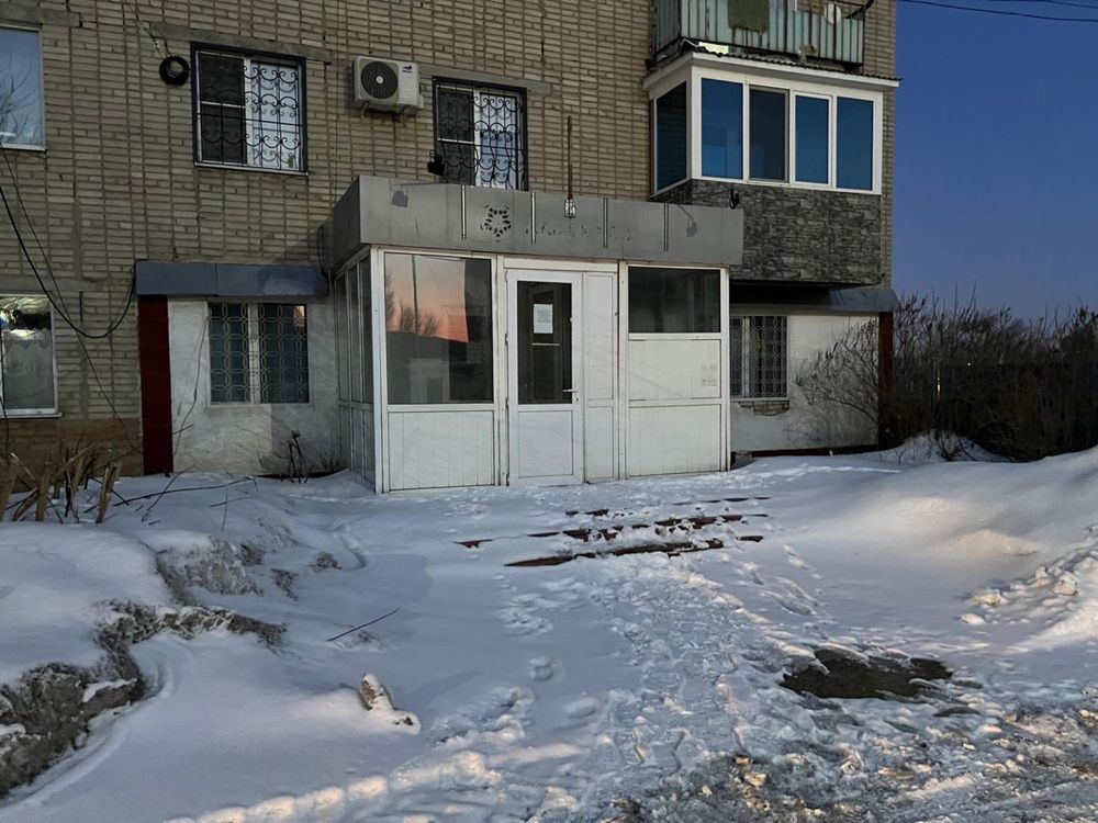 Продам две объедененные квартиры в центре (2+3). Вход отдельный.