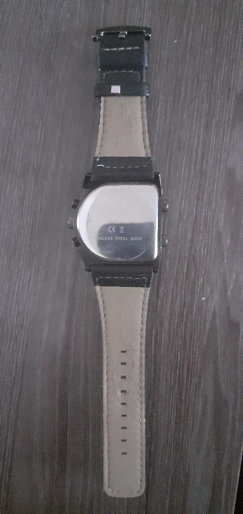 Сағат сатам,продам часы