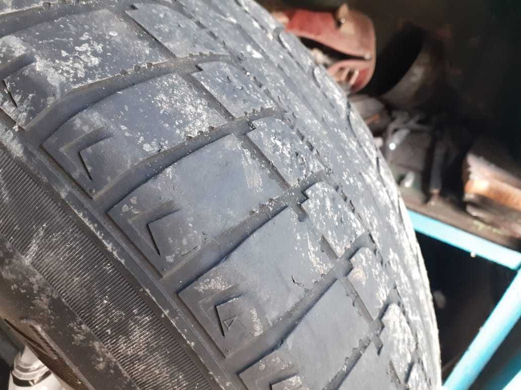 Продам резину 285/65 R17