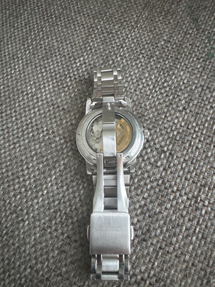 Продам часы seiko
