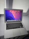 Продам Macbook air 2017