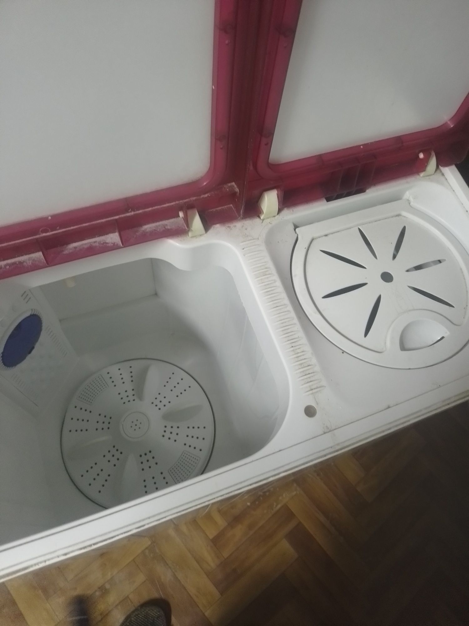 Стиральныи машинка 2штука продам  цена договаримся