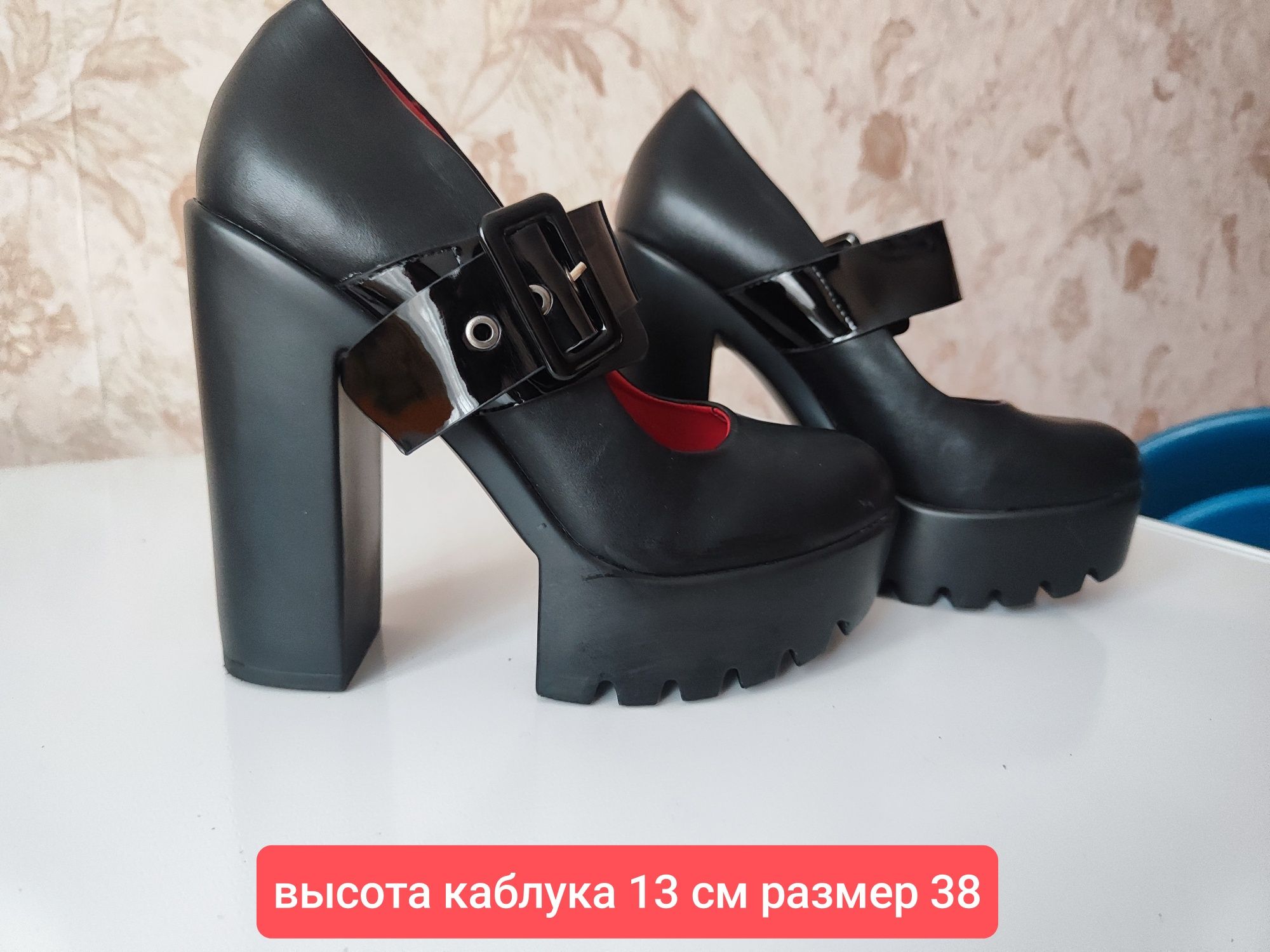 Продам туфли раз 38 высота каблука 13 см Цена 8000.