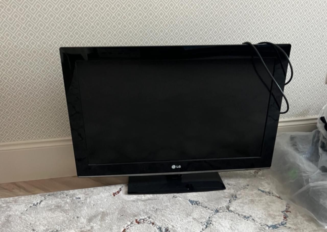 Продаётся телевизор LG в отличном состоянии почти новый.