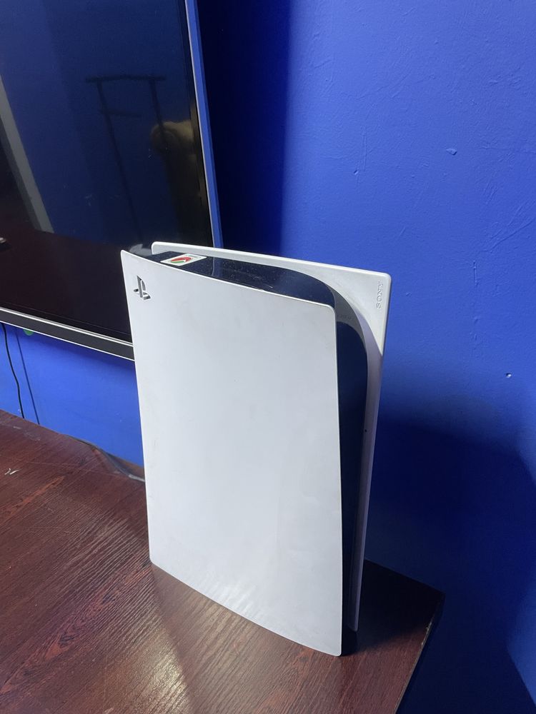 Ps5 в хорошем сост