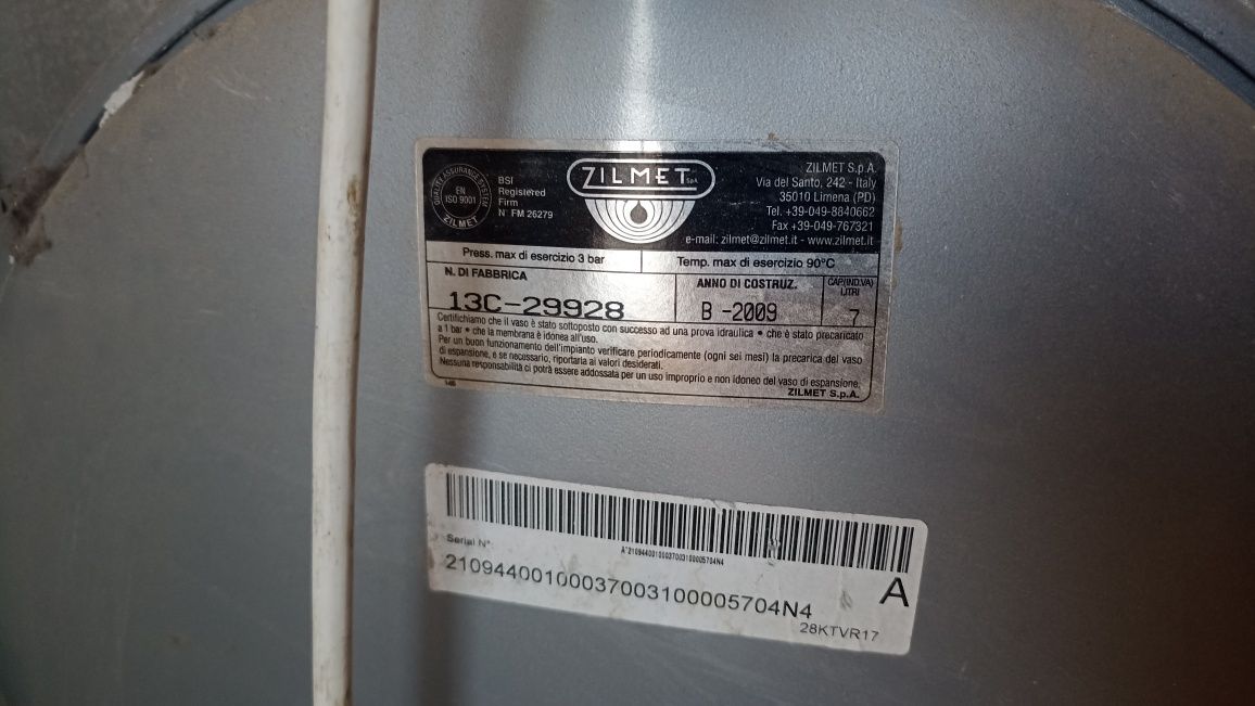 Продам настенный котел protherm