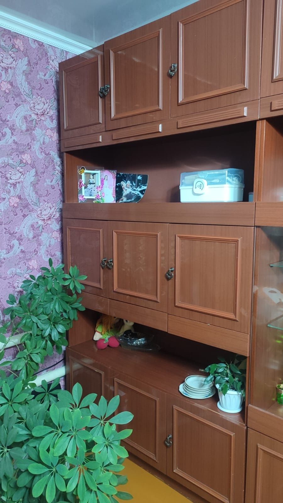 Продам стенку в хорошем состоянии