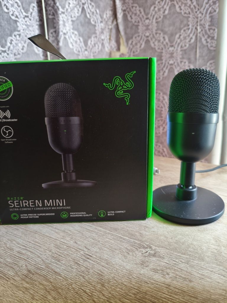 Микрофон Razer seiren mini