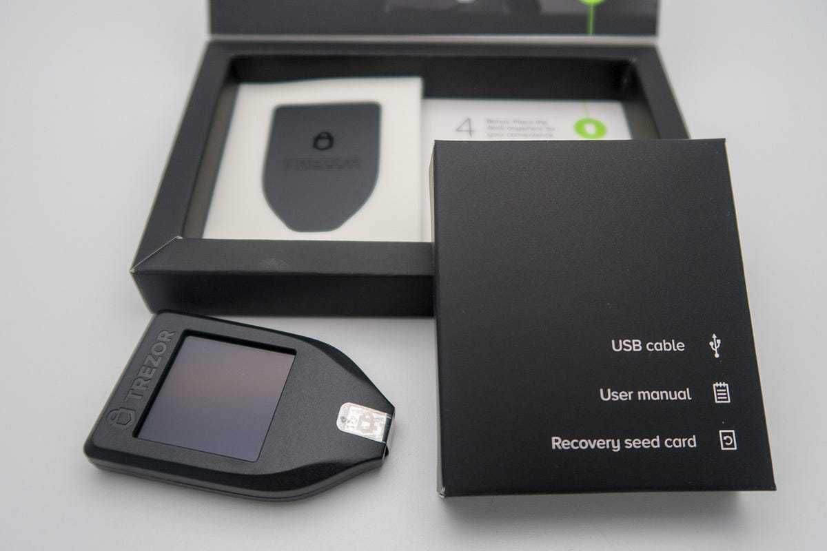 Криптокошелек Trezor model T
