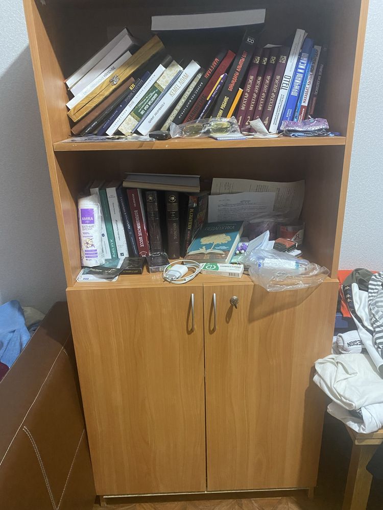 Продам шкаф в хоршем состоянии