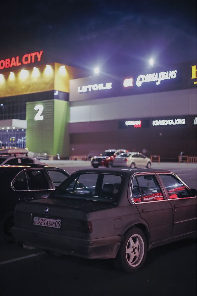 Продам бмв е30 320i