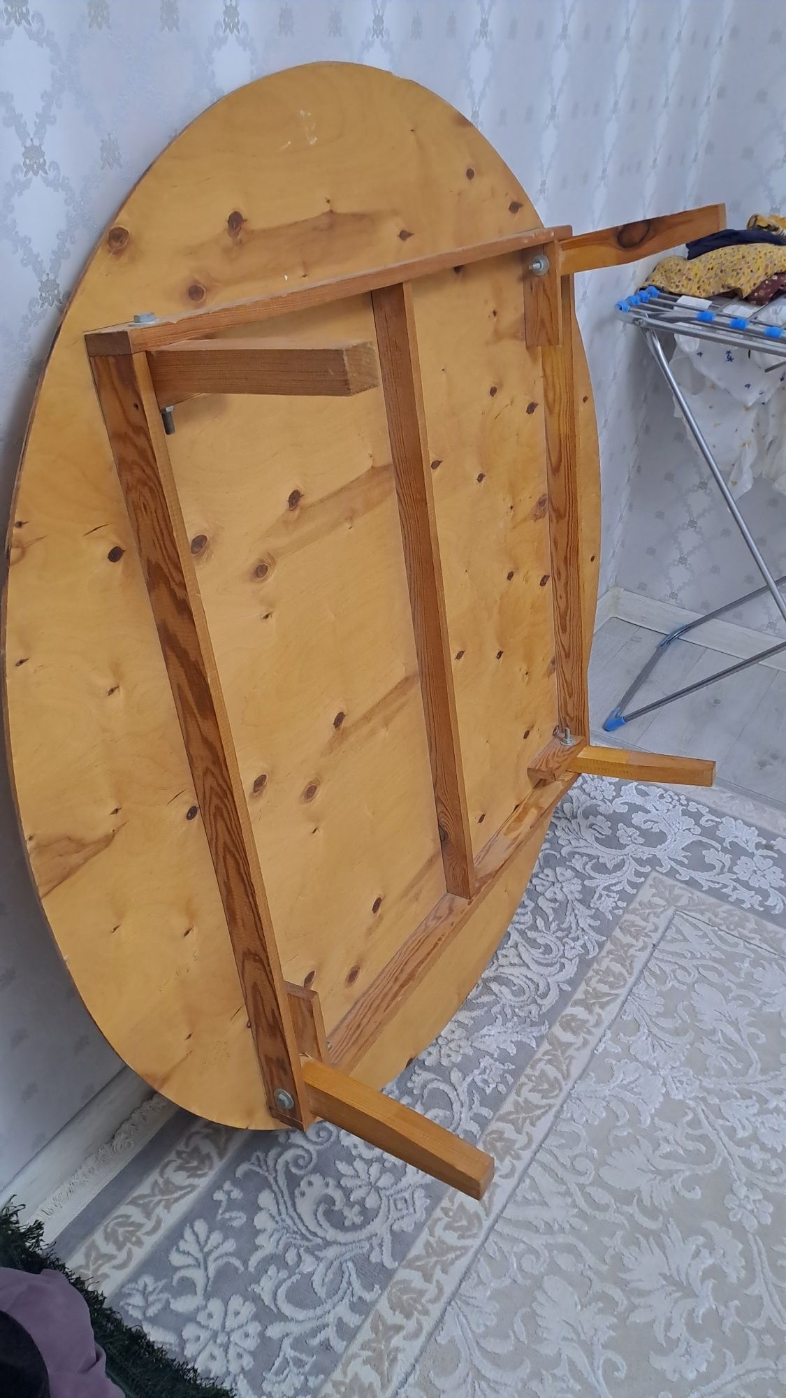 Жер стол сатылады