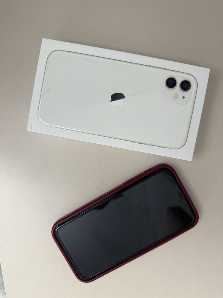 iPhone 11 White 128gb (с коробкой и шнуром)