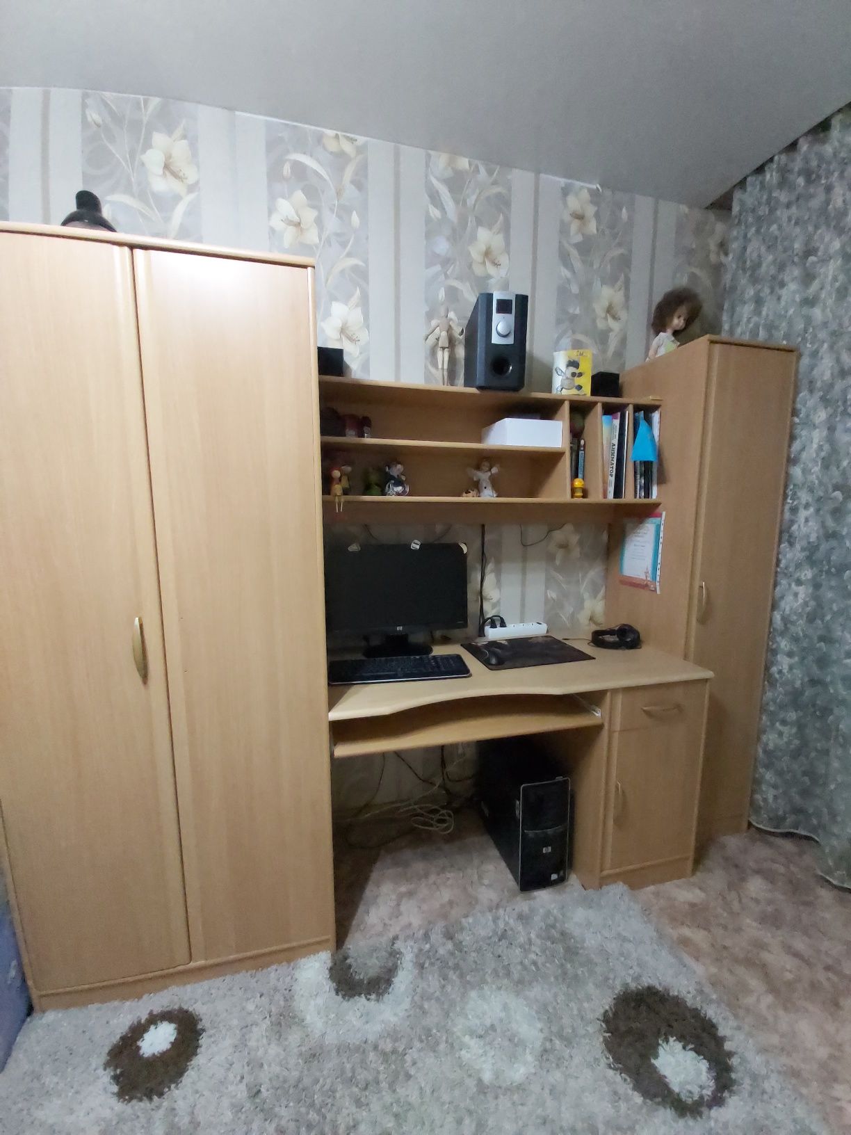 Стенка подростковая, компьютерная, б/у, самовывоз