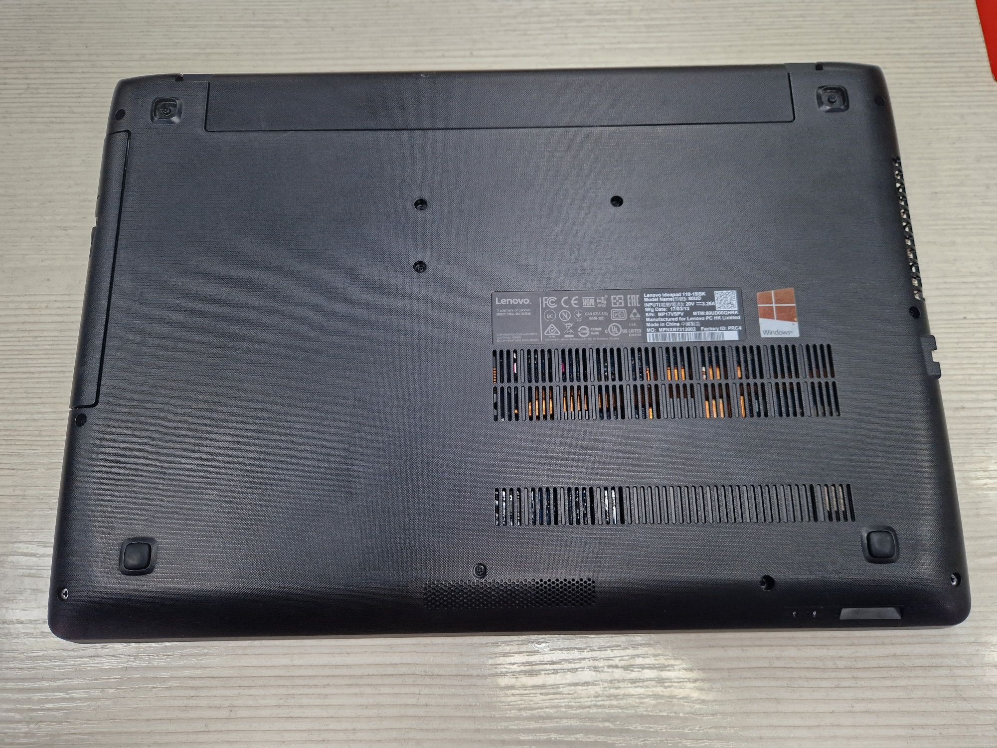 Lenovo IP110 (Core i3-6006u, 8 Gb DDR4, 256 Gb SSD)