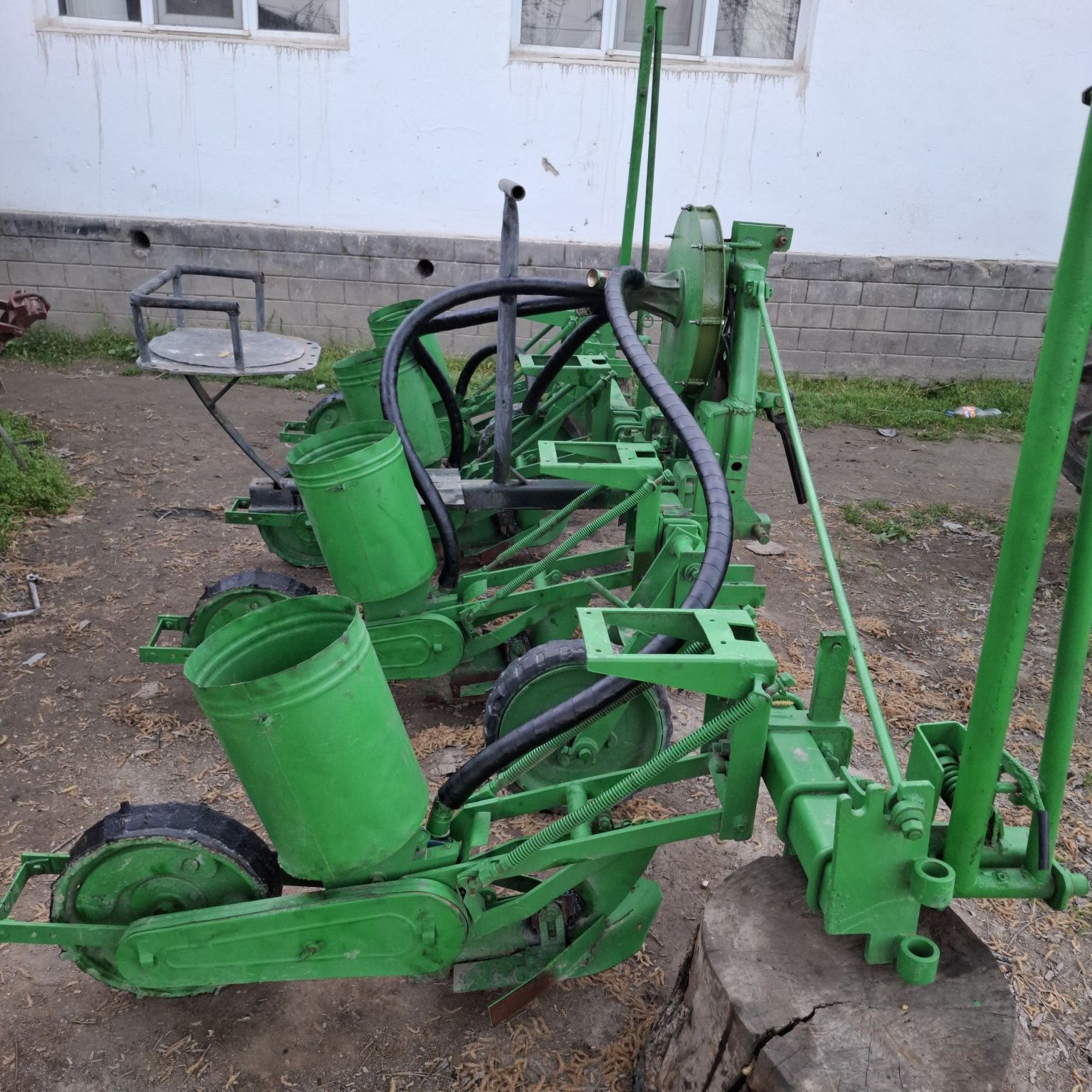 Руминский сеялка сатылады.