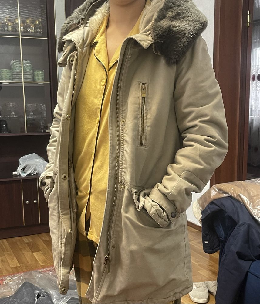 Женские куртки Bershka