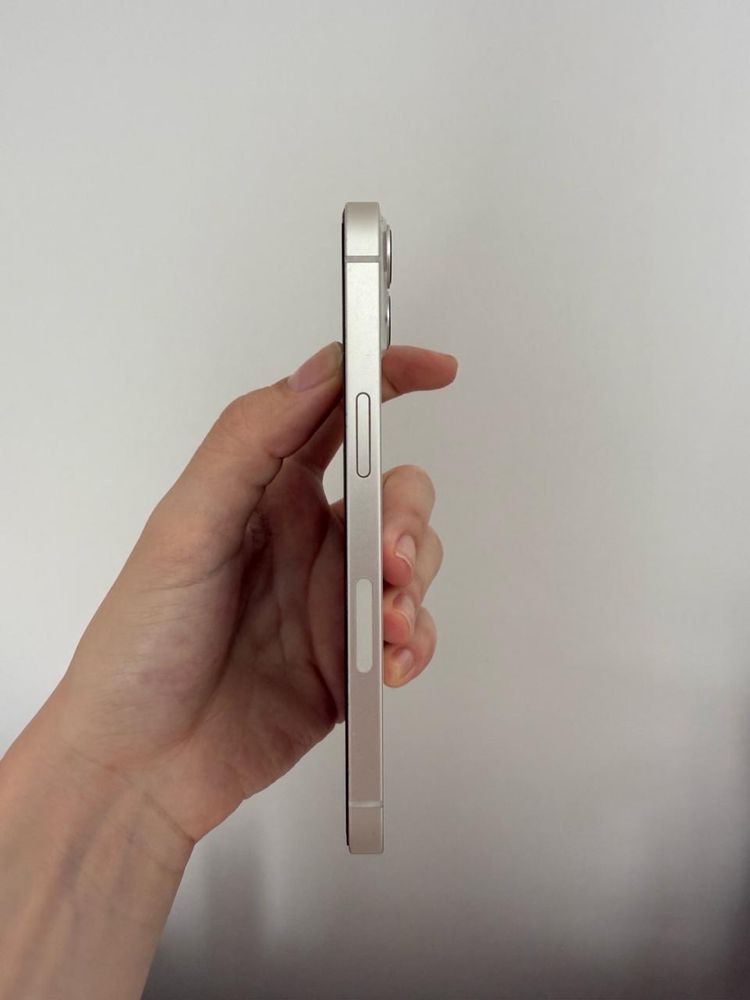 Продам Iphone 13