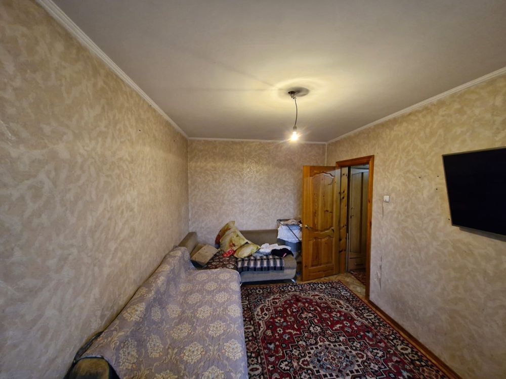 Продам срочно в центре 2х комнатную квартиру