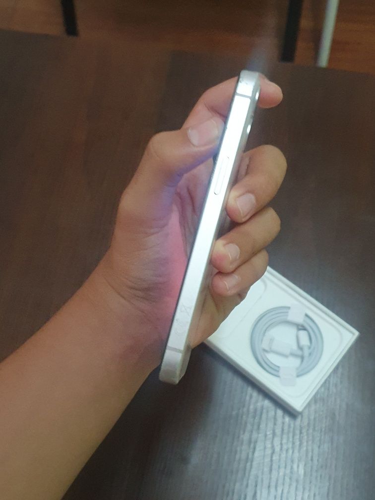 Айфон 13 iPhone 13