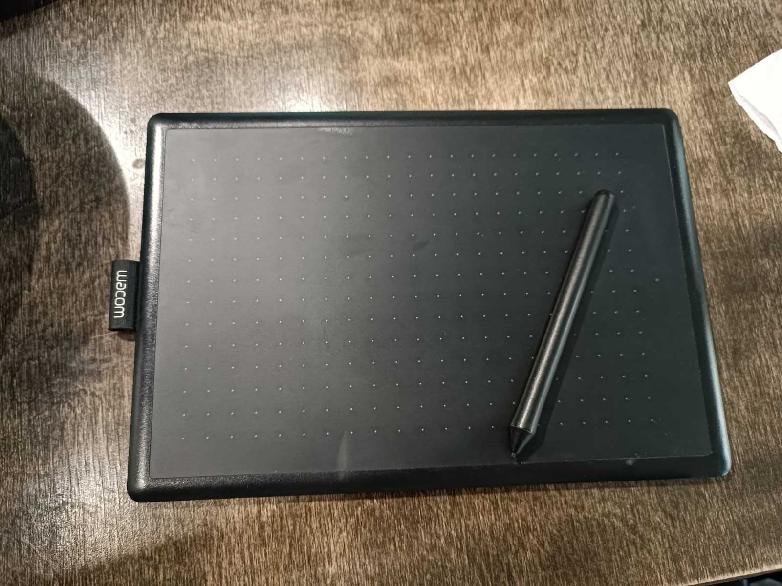 графический планшет Wacom One Medium (CTL-672)