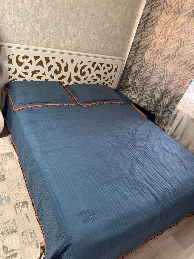 Продам спальную кровать