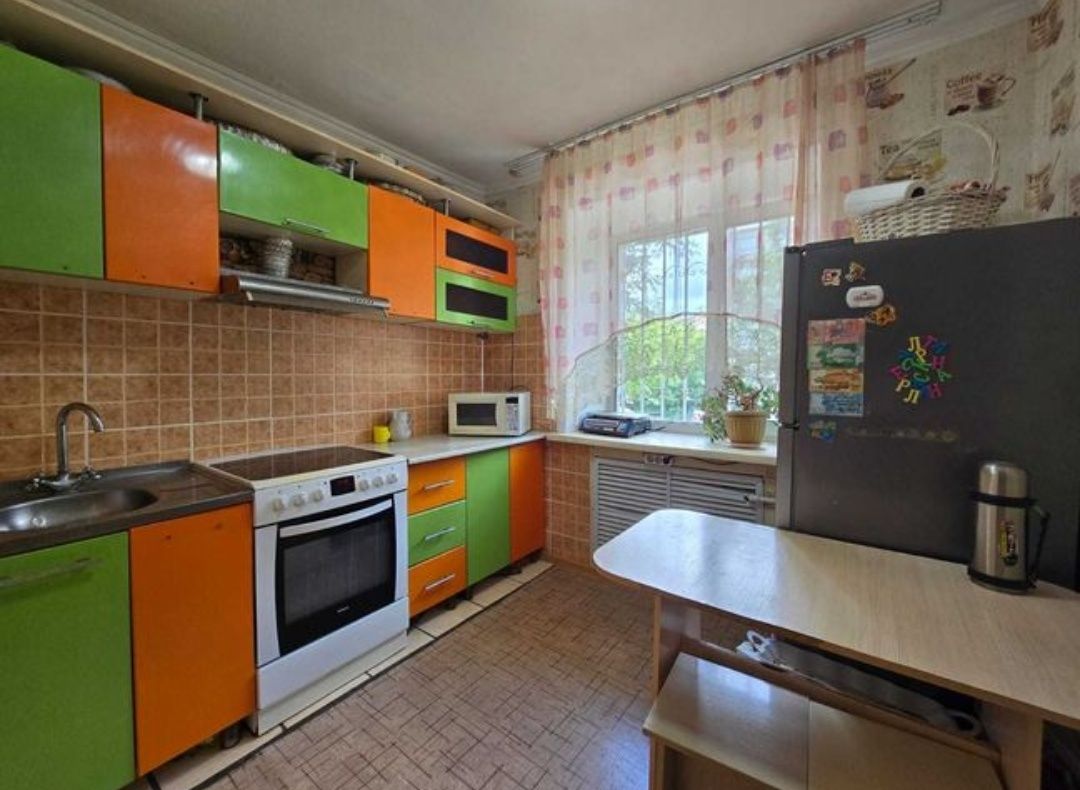 Продам 2 комнатную квартиру в районе Аян Пассажа