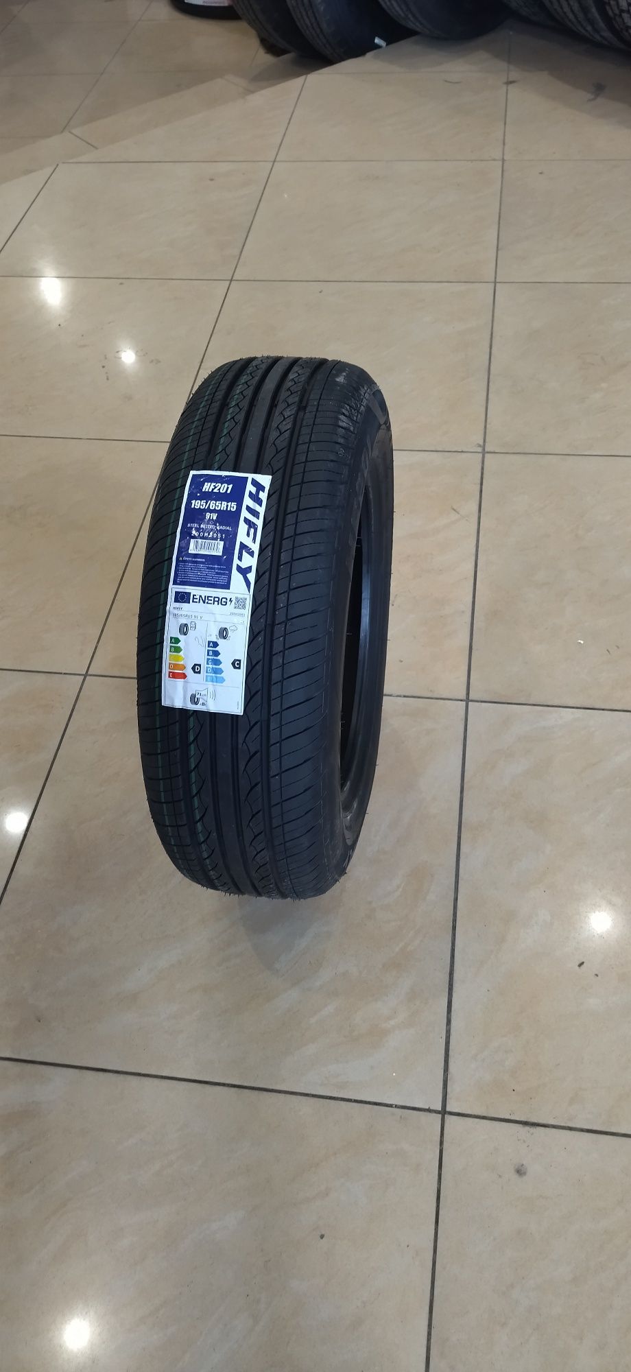 195/65R15 HF201 VI-682 HIFLY