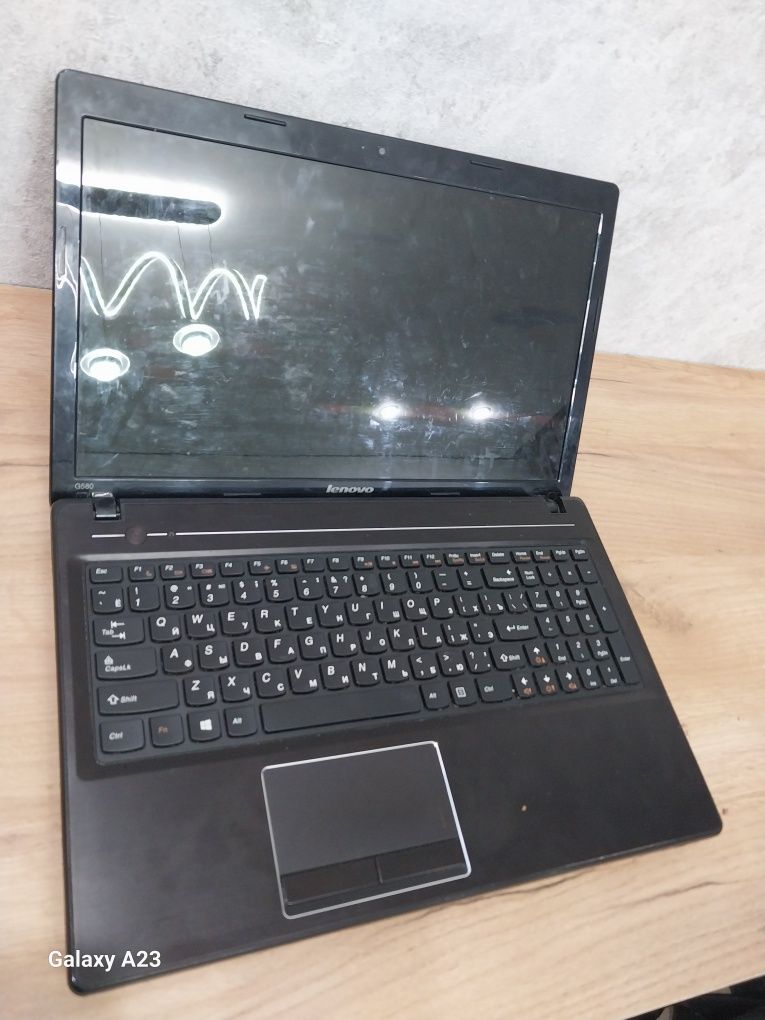 Продам ноутбук Lenovo.