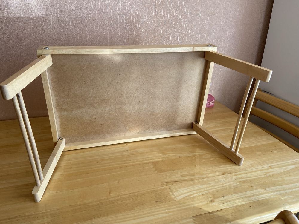 Продам Столик-поднос