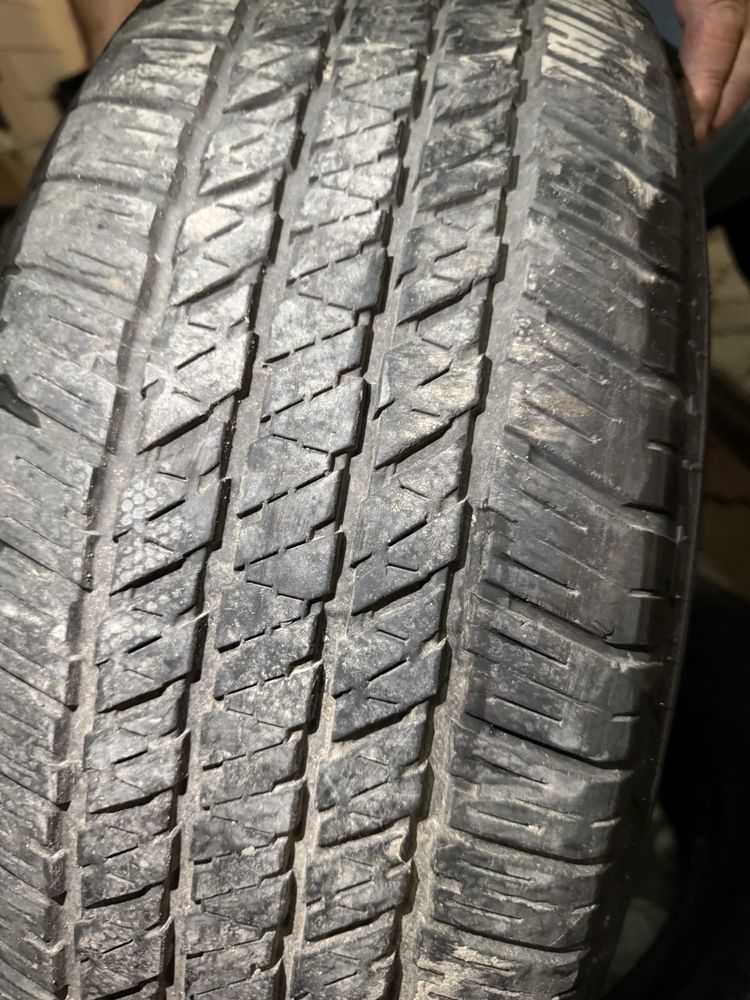 Продаю 2 шины Bridgestone Dueler H/T 684 II 265/60 R18 — всесезонные
