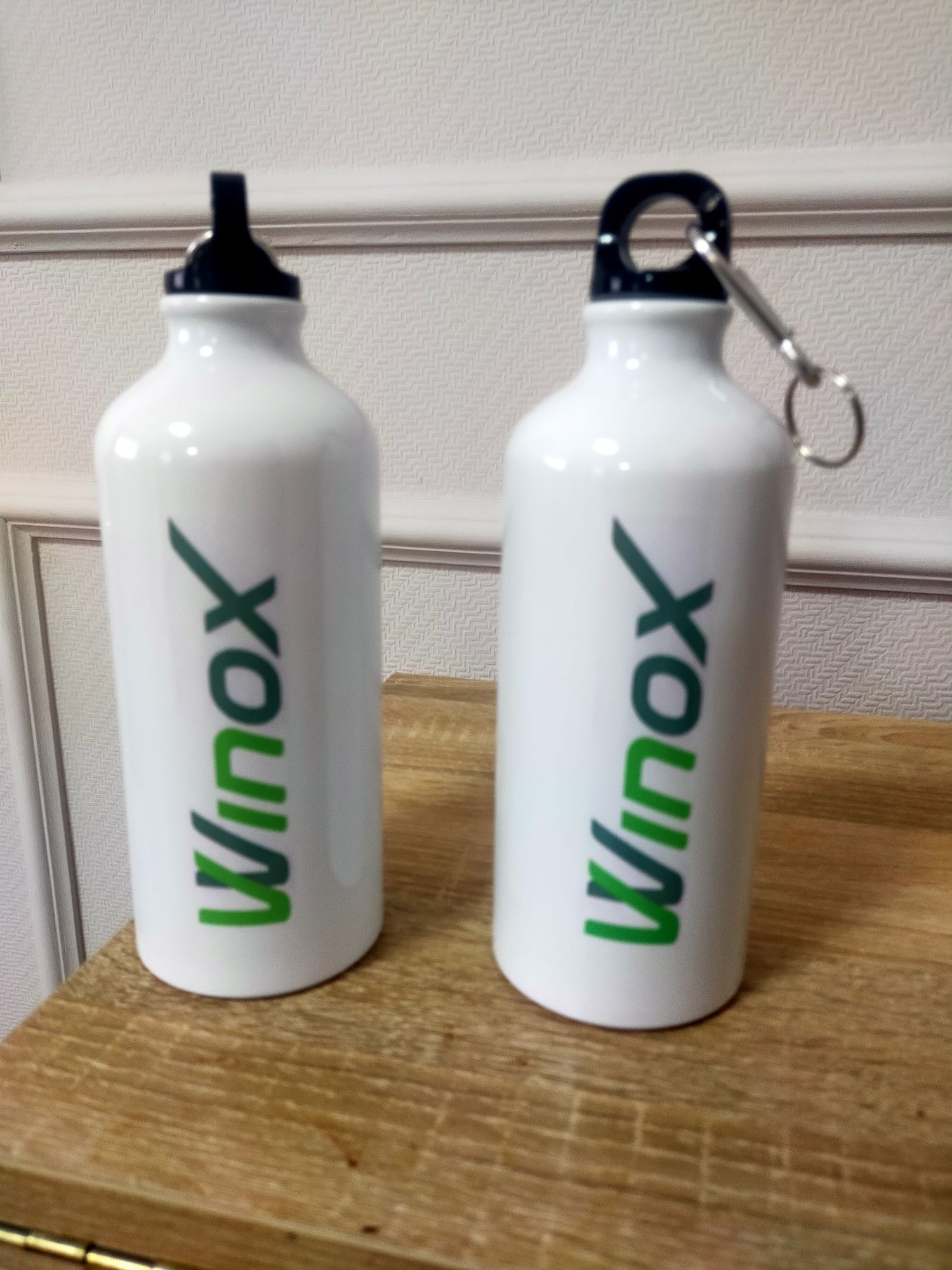 Срочно продам бутыли Winox для жидкости.