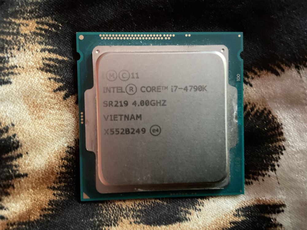 Intel Core i7-4790K | 4 ядра / 8 потоков | 4.0–4.4 GHz | LGA 1150