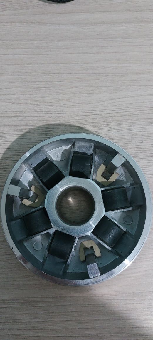 Продам на скутер 125 - 150 кубиков