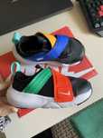 Продам детские кроссовки nike оригинал. Для мальчика и девочки